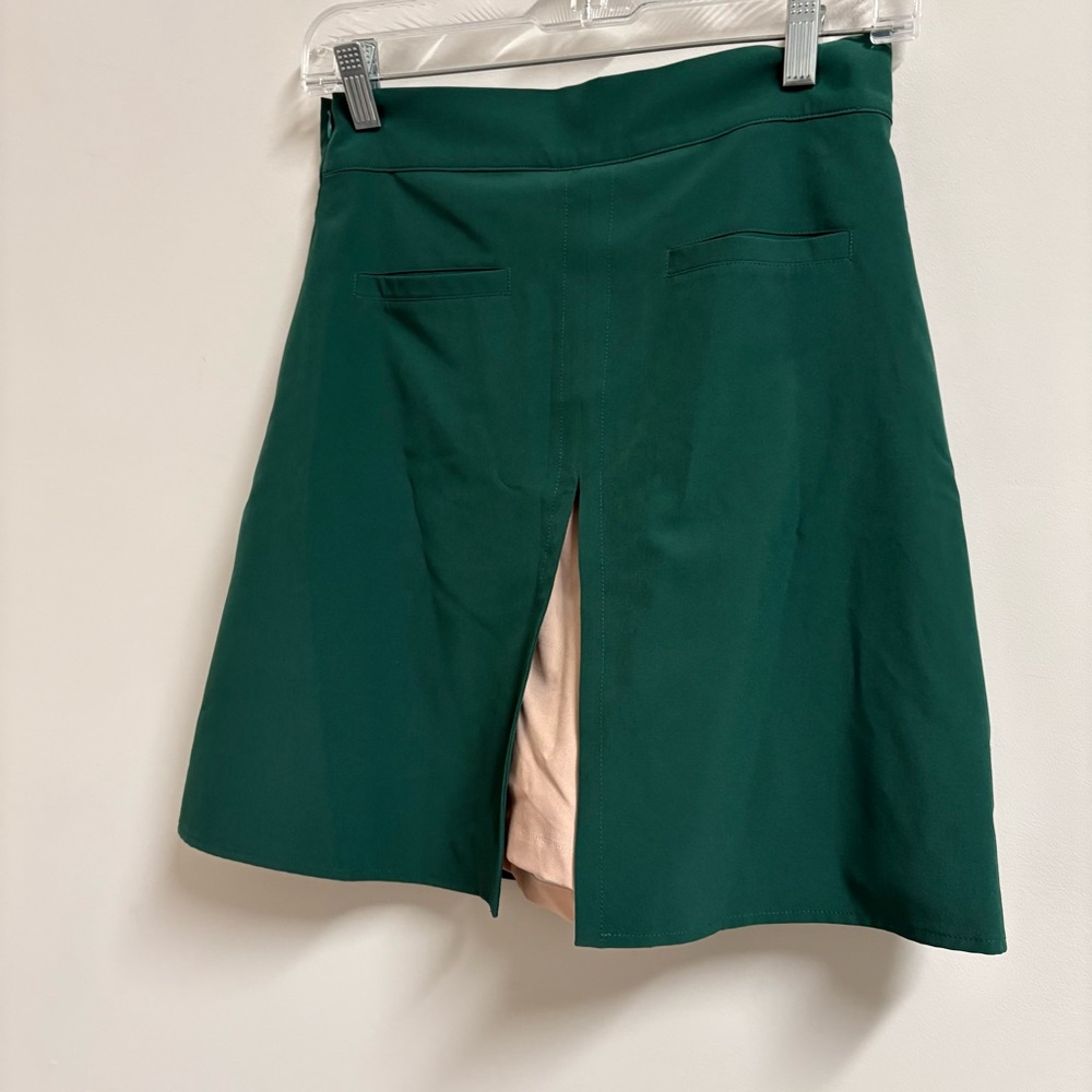 Women’s Green Golf Skirt with Front Slit - Picture 3 of 8